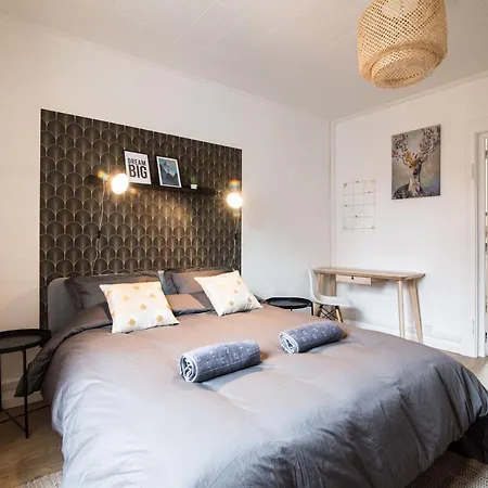 Auguste, La Romaine Et My Cesar - Location * Saverne