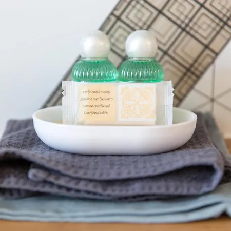 Auguste, La Romaine Et My Cesar - Location