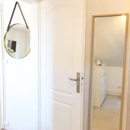Auguste, La Romaine Et My Cesar - Location * 萨维尔纳