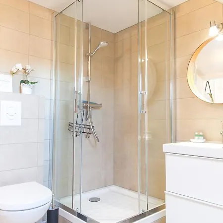 Daire Auguste, La Romaine Et My Cesar - Location *